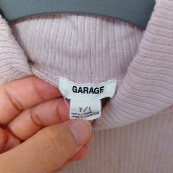 Pink mock neck - Picture 2 of 3